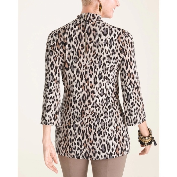 Chico’s Travelers Classic Leopard Print Mock Neck Top Size 0 - Picture 3 of 15